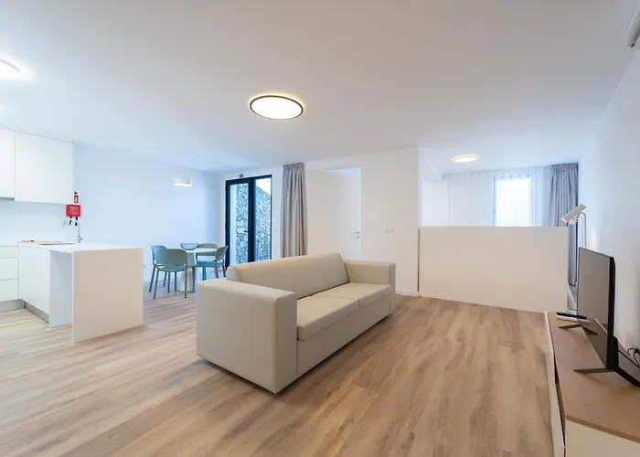 Oceanside Village 2 度假居